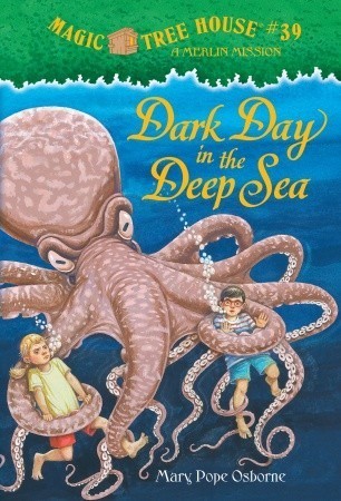 Dark Day in the Deep Sea: A Stepping Stone Book (TM) - Magic Tree House Merlin Mission